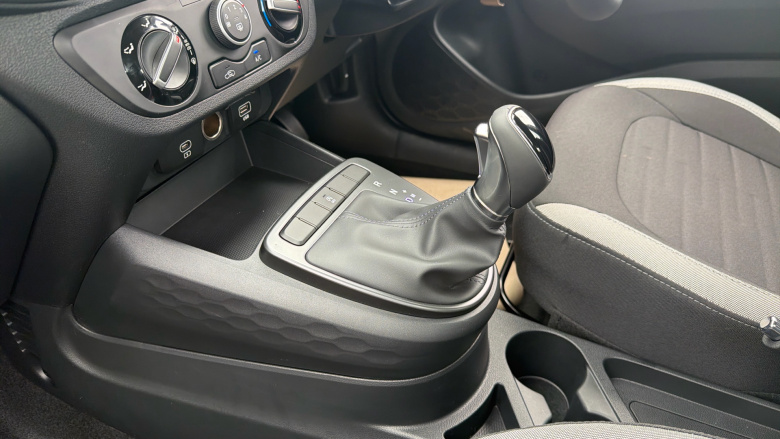 Hyundai i10 1.0 [63] Advance 5dr Auto [Nav] Petrol Hatchback